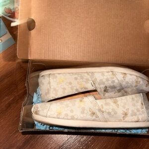 Toms Cream and Gold Flats